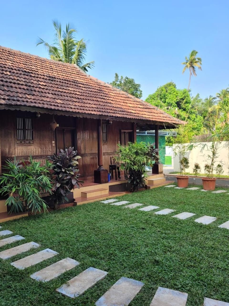 Cherai Beach Palace Esterno foto